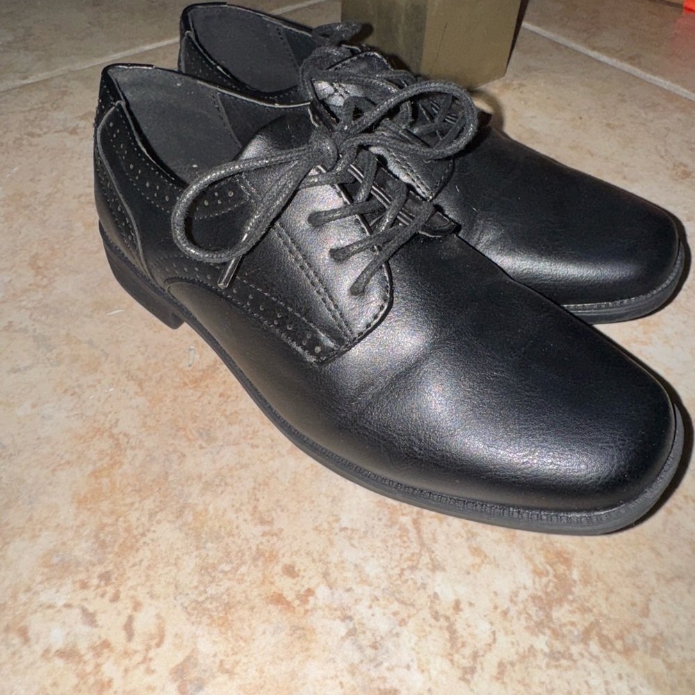 Steve Madden Black Kids Dress Shoes